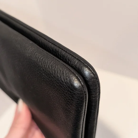 Coach Black Leather Wristlet with Double Gold Zipper - GUC - Picture 9 of 13